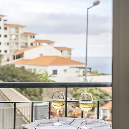 Sea View * Santa Cruz (Madeira)